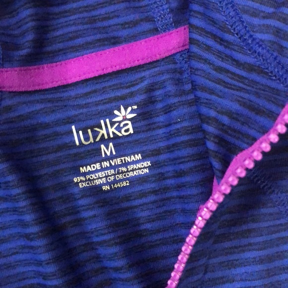 NWOT Lukka sz M zip up. - Picture 2 of 3